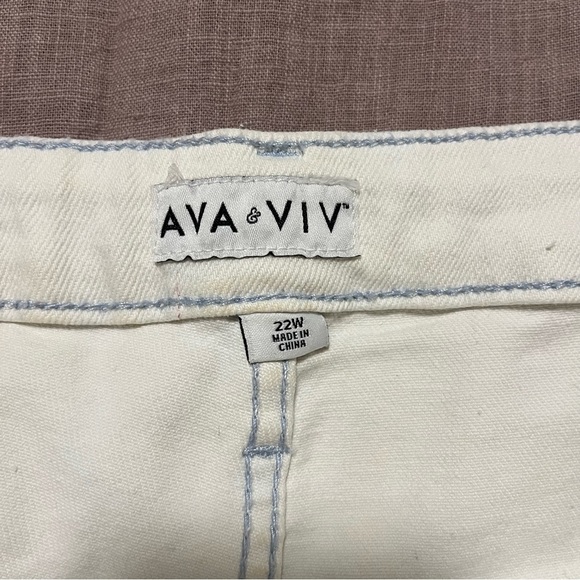 Ava and Viv Plus Size 22 Women's White and Blue Tie-Dye Shorts frayed summer - Picture 4 of 8